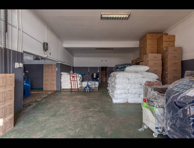 425M² FACTORY SOLD IN ROODEKOP